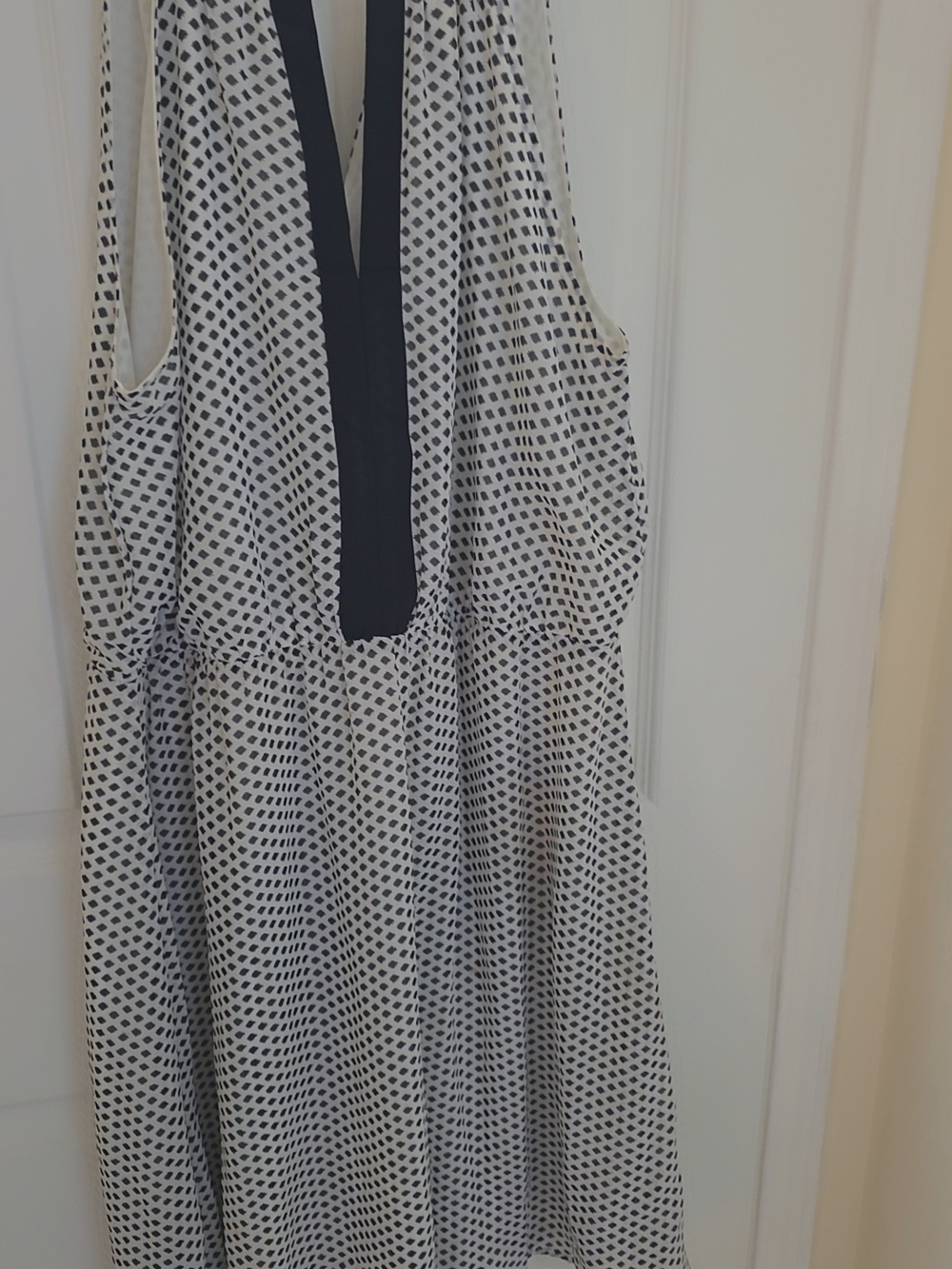 Sleeveless Black & White Printed V-Neck Dress